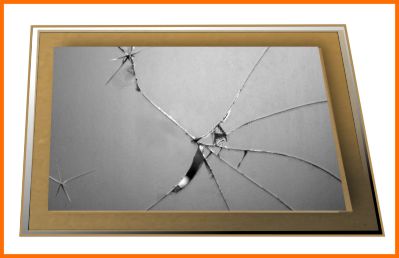 Cracked mirror